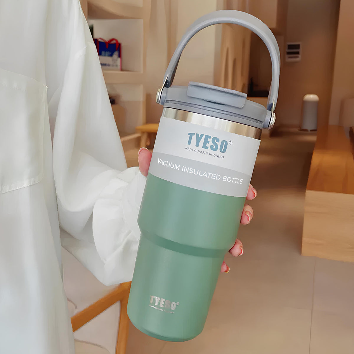 TYESO SteelCore Dual-Lid Insulated Tumbler with Handle – 900ml
