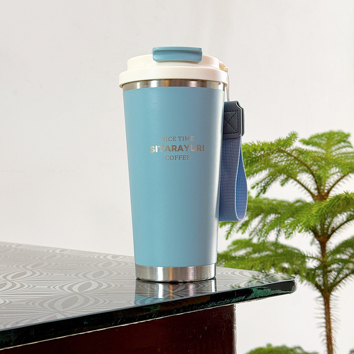 SITARAYURI 560ml travel mug in Pastel Blue