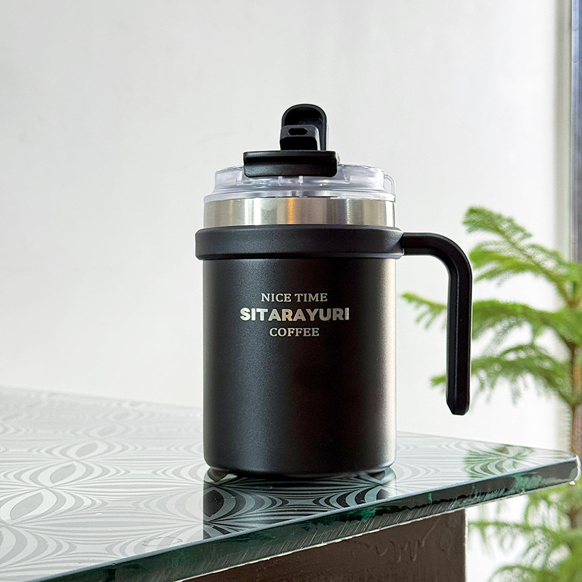 SITARAYURI 500ml insulated mug in Black